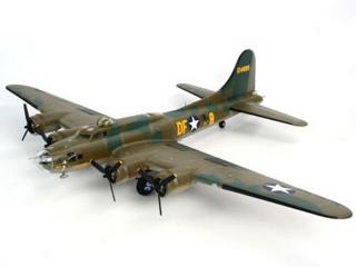B-17F Memphis Belle 1:48 by Revell